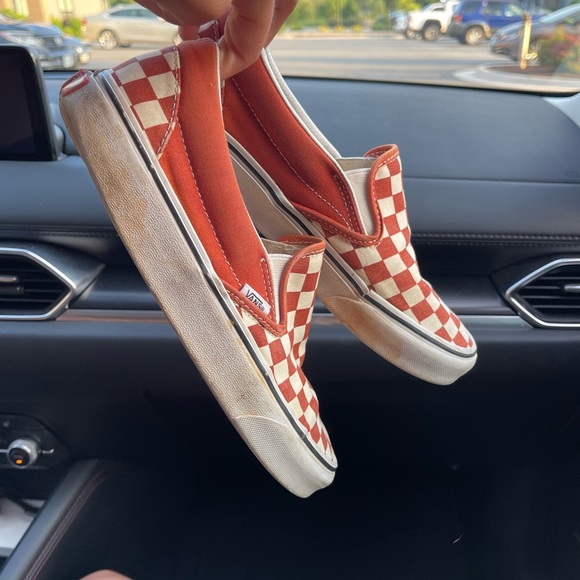vans - Picture 2 of 4